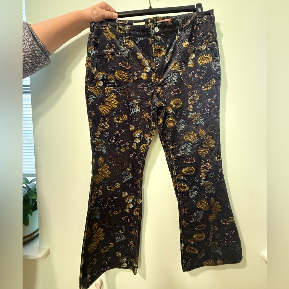 Floral Patterned Boot-cut Corduroy Pants
